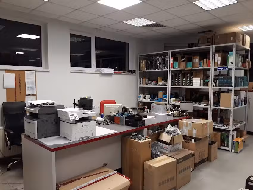 FONT 2 sp. j. Serwis drukarek i komputer&oacute;w. Komputery, drukarki kasy fiskalne