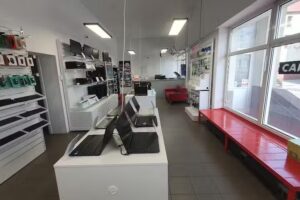 INFO-Kselmed s.c. &ndash; Montaż anten, Komputronik, Serwis komputerowy, Ksero, Platforma Canal+, Oprawa prac dyplomowych