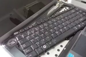 IT Serwis – Informatyk | Naprawa komputerów i notebooków | Serwis konsol