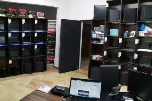 Kriss-Com. Sprzedaż komputerów Częstochowa. Naprawa, serwis komputerów.