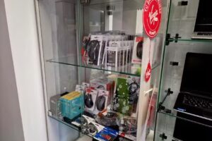 Laptopy poleasingowe, komputery, monitory, telefony kom&oacute;rkowe, nawigacje GPS, konsole &ndash; sprzedaż, serwis, naprawa | TELE-HIT