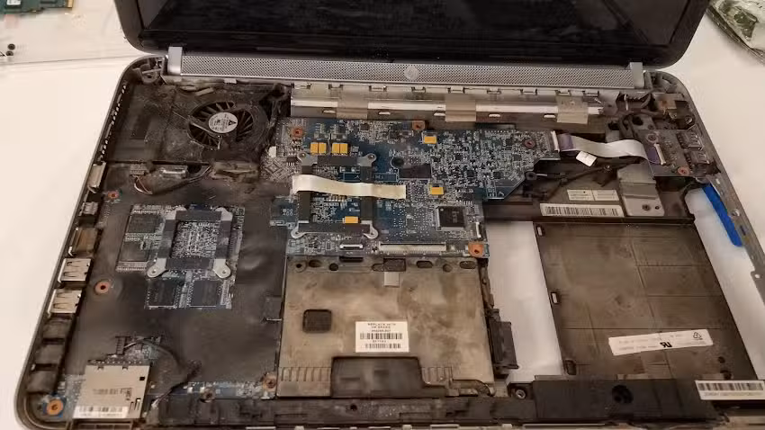 Naprawa Komputer&oacute;w oraz Laptop&oacute;w, dojazd do klienta