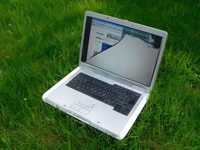 Niebieski Ekran &ndash; Naprawa komputer&oacute;w i laptop&oacute;w