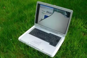 Niebieski Ekran – Sewis laptopów i naprawa komputerów