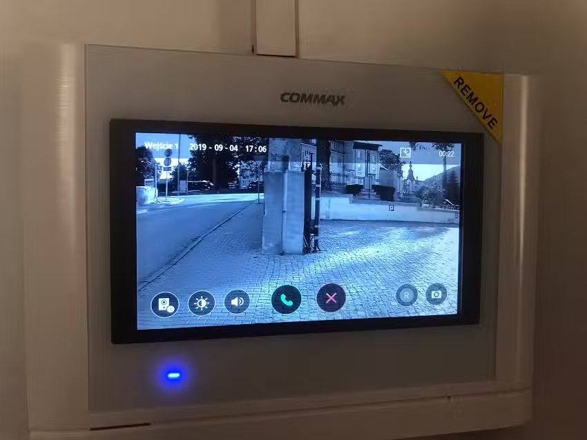 Polinstal – kasy fiskalne, naprawy komputerów, monitoring, alarmy