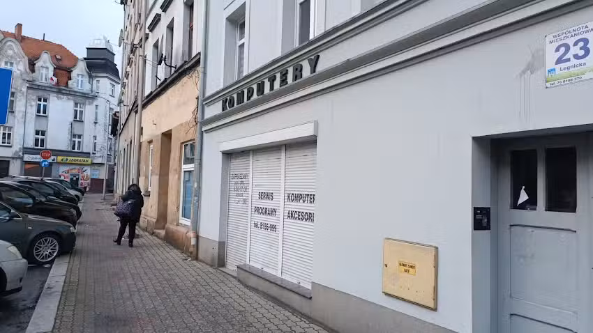 Rivendell. Studio multimedialne. Pir&oacute;g J.