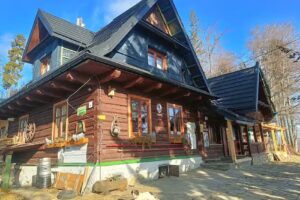 Schronisko PTTK na Przegibku