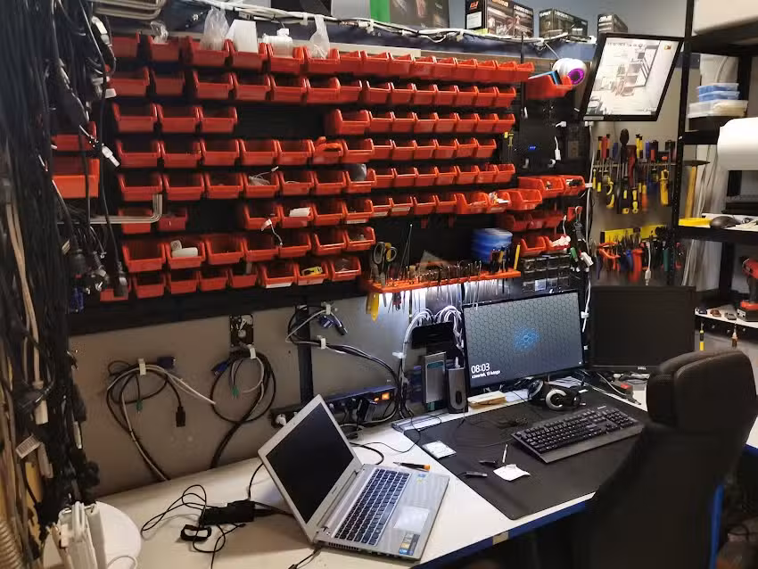 STARTECH24 &ndash; Serwis Komputer&oacute;w / Usługi informatyczne / Sprzedaż komputer&oacute;w / Naprawa komputer&oacute;w; notebook&oacute;w; laptop&oacute;w