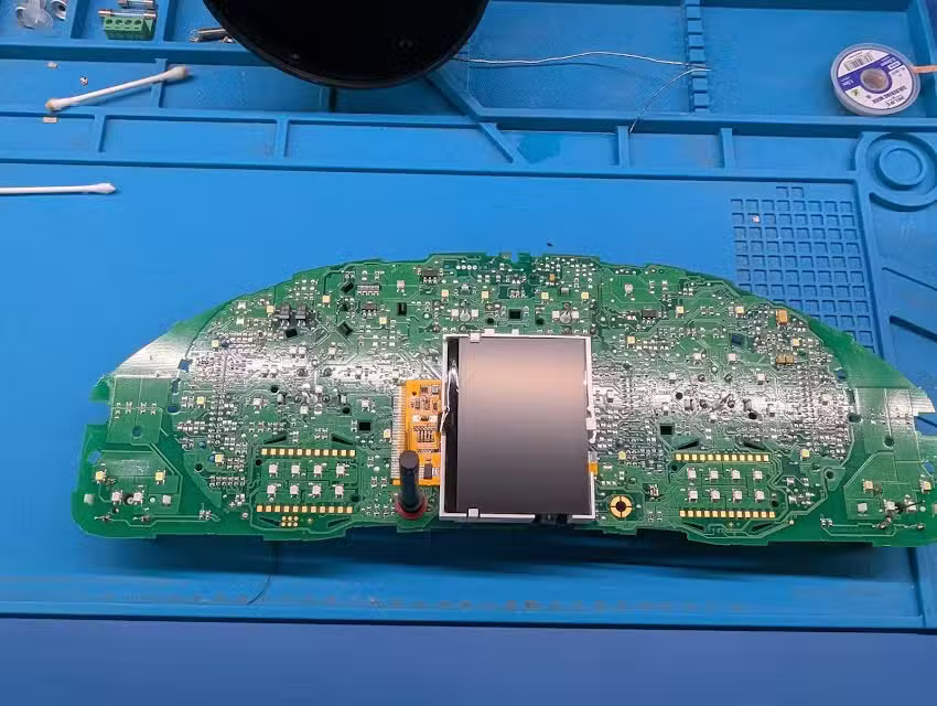 TechEKG Tomasz Mazurek &ndash; Serwis komputer&oacute;w i elektroniki